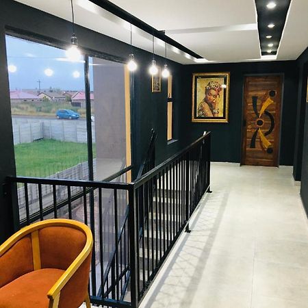Black Rose Guesthouse Совето Екстер'єр фото