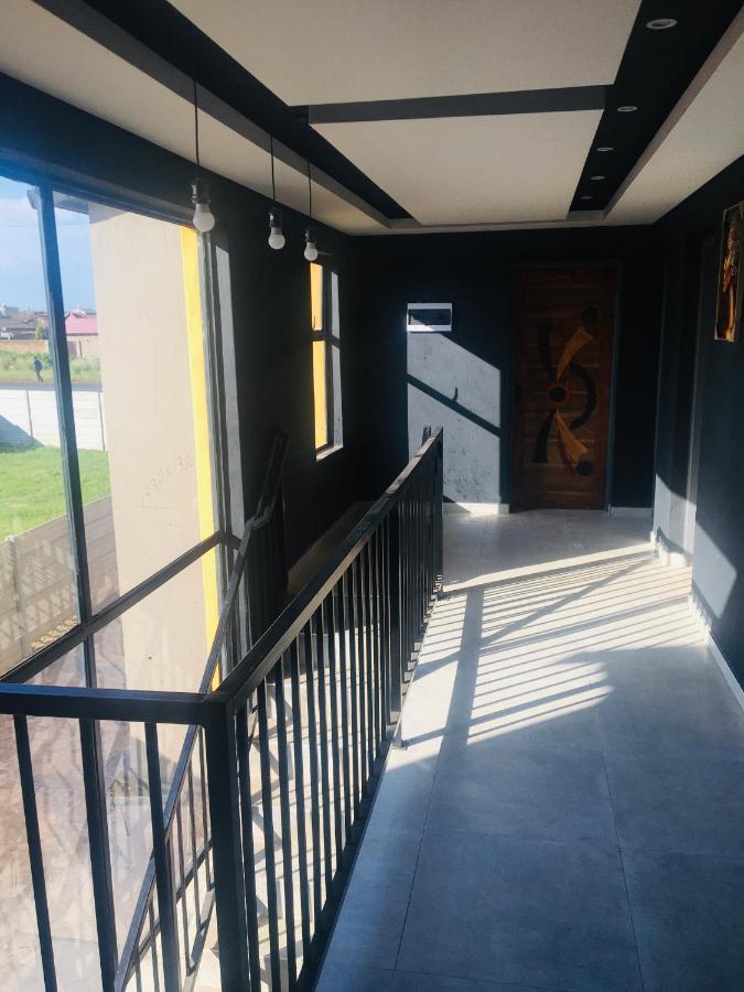 Black Rose Guesthouse Совето Екстер'єр фото
