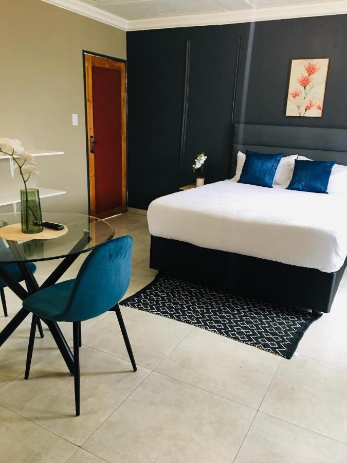 Black Rose Guesthouse Совето Екстер'єр фото