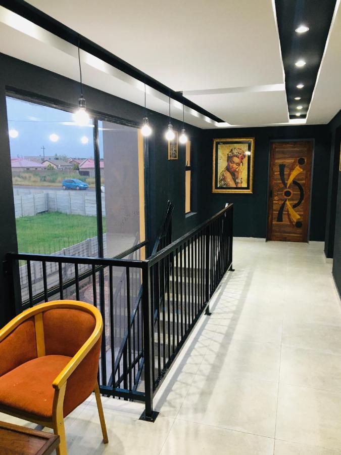 Black Rose Guesthouse Совето Екстер'єр фото