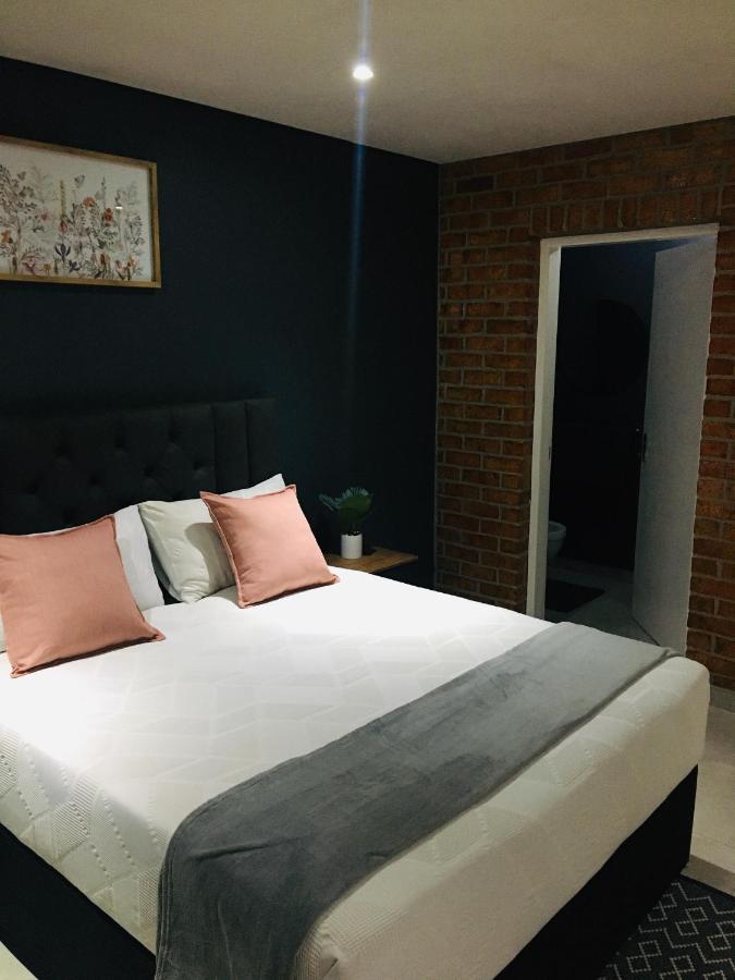 Black Rose Guesthouse Совето Екстер'єр фото